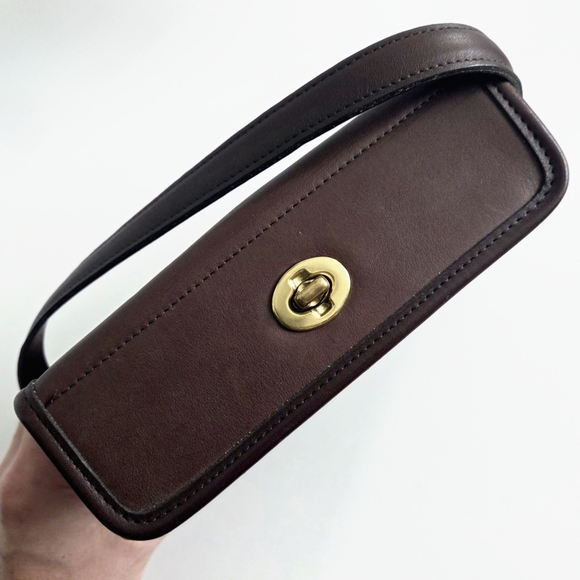 Coach Vintage 1997 Geometric Top Turnlock Bag In Mahogany Glove-Tanned Cowhide - Picture 6 of 16